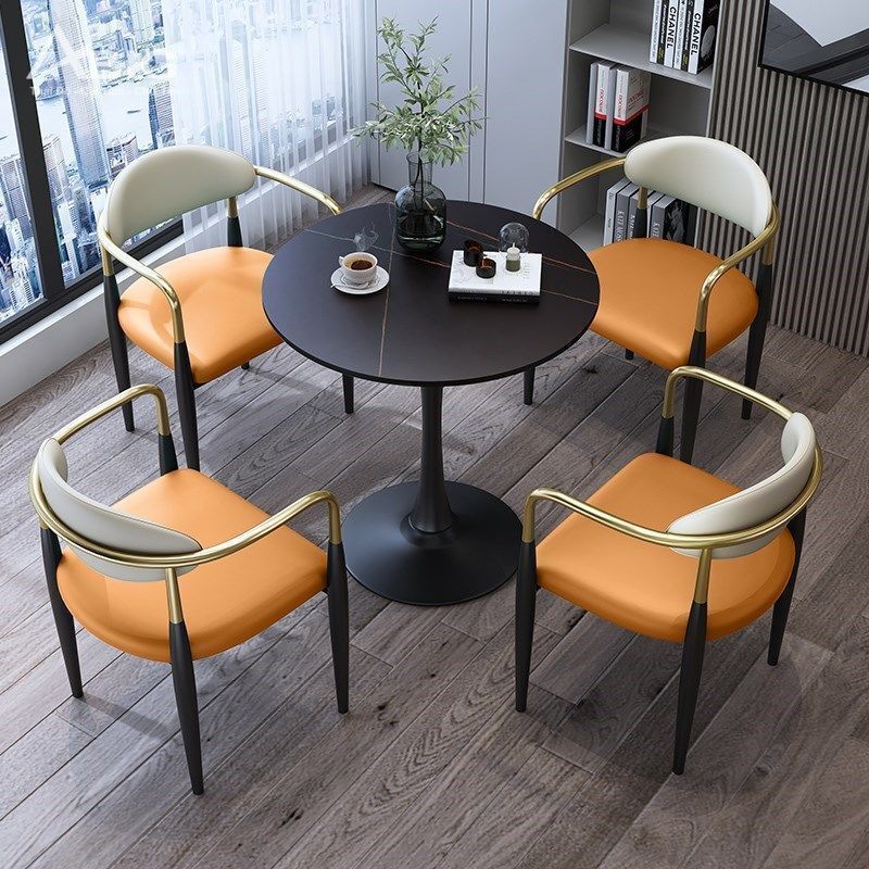 Bộ bàn tròn 4 ghế Luxury có tay BL006